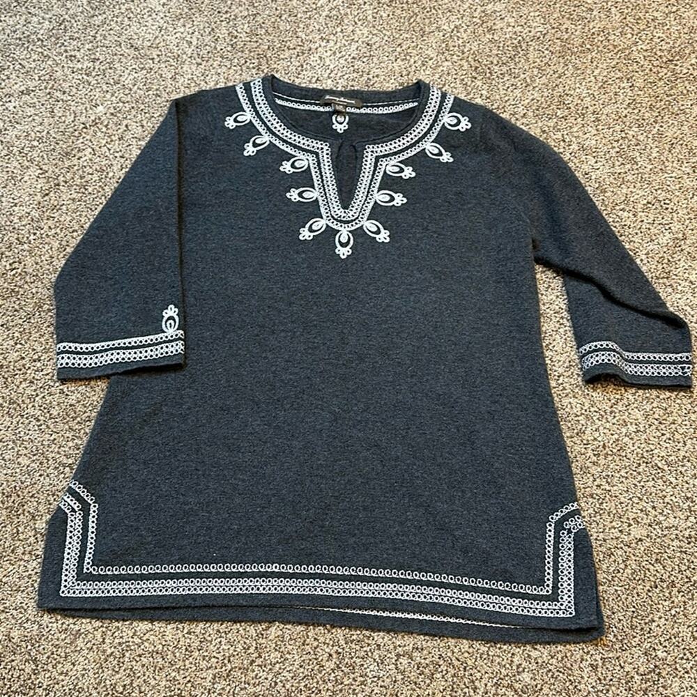 Tommy Bahama Island Cashmere Embroidered Tunic, Large, Grey w White stitching - Picture 2 of 3